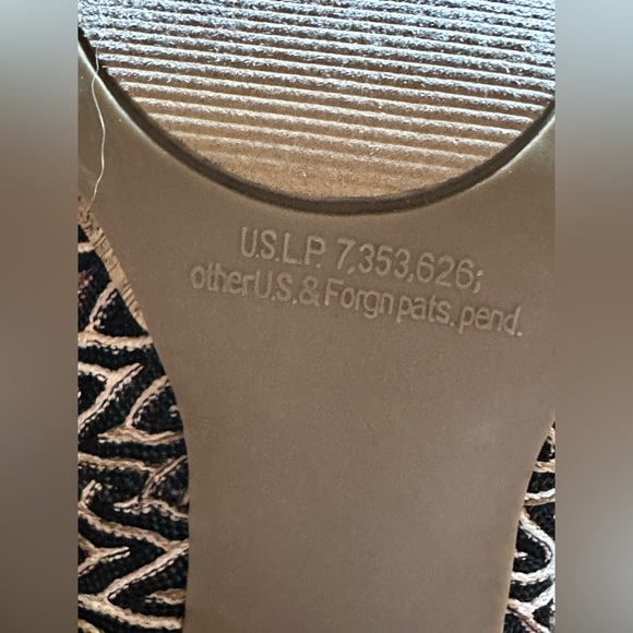 Jones Studio Black Brown Tan Zig Zag Lines  4 inch Wooden High Heels Look Sz 7 - Picture 7 of 15